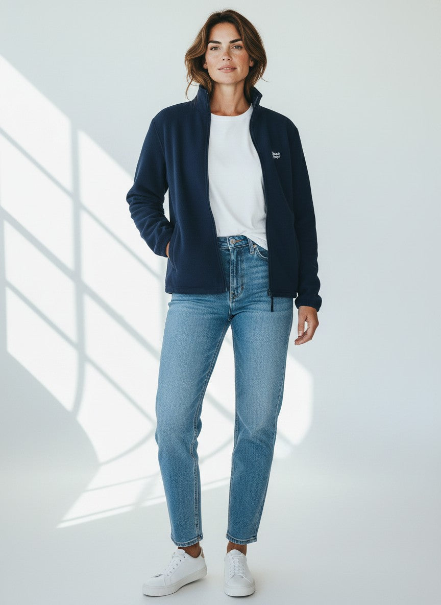 Signature Fleecejacke – weiße Stickerei - 2 TWU® Clothing