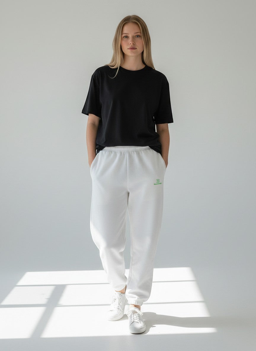 Core Fluffy Jogginghose – grüne Stickerei - 2 TWU® Clothing